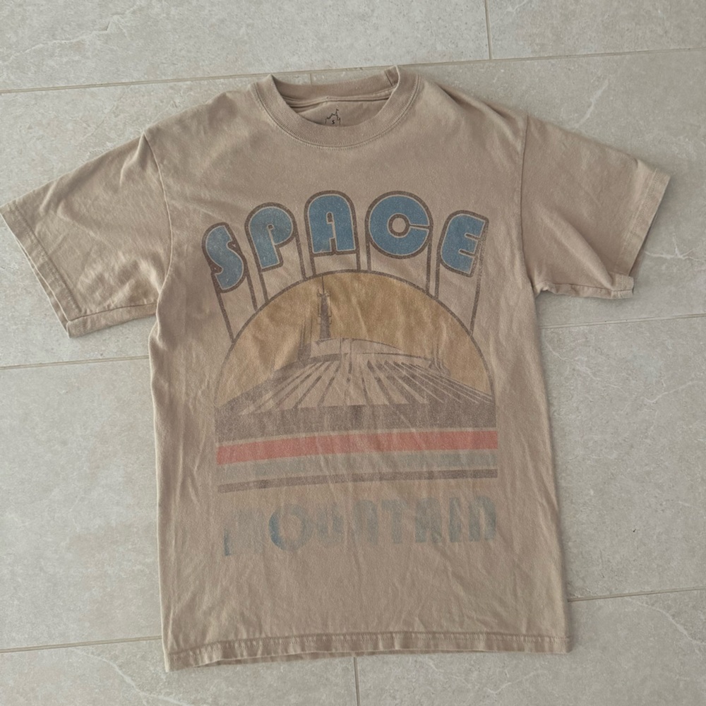 Disney Hanes Space Mountain retro style beige graphic womens small ss tee shirt